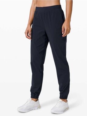 Lululemon adapted state jogger
